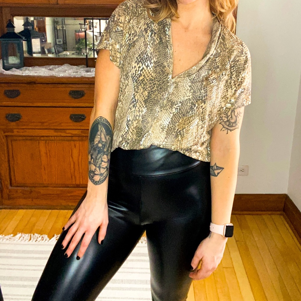 Snake print oversized Vneck shirt